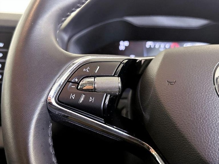 2023 Skoda Karoq 1.5 TSI ACT SE Drive DSG Euro 6 (s/s) 5dr Automatic SUV Petrol Automatic