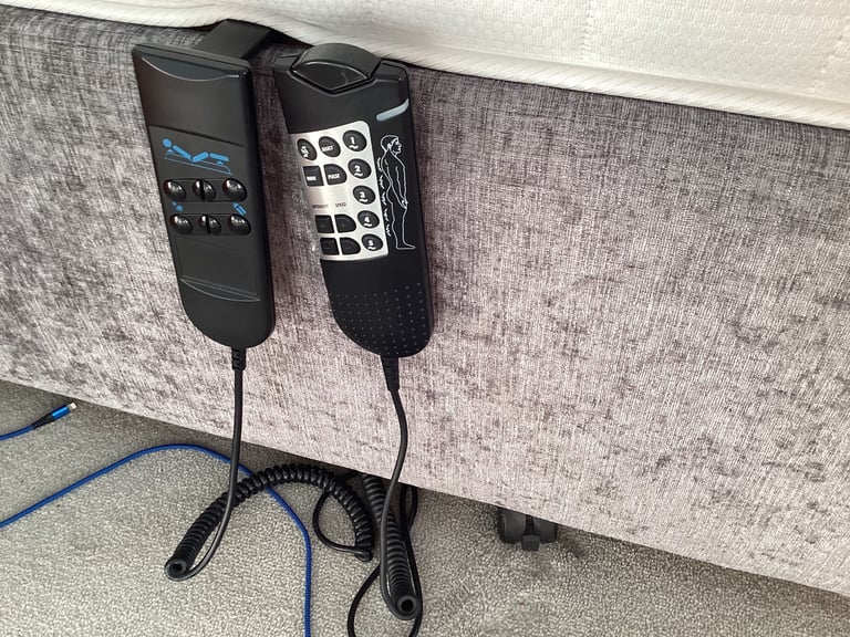 Twin fully adjustable electric beds 
