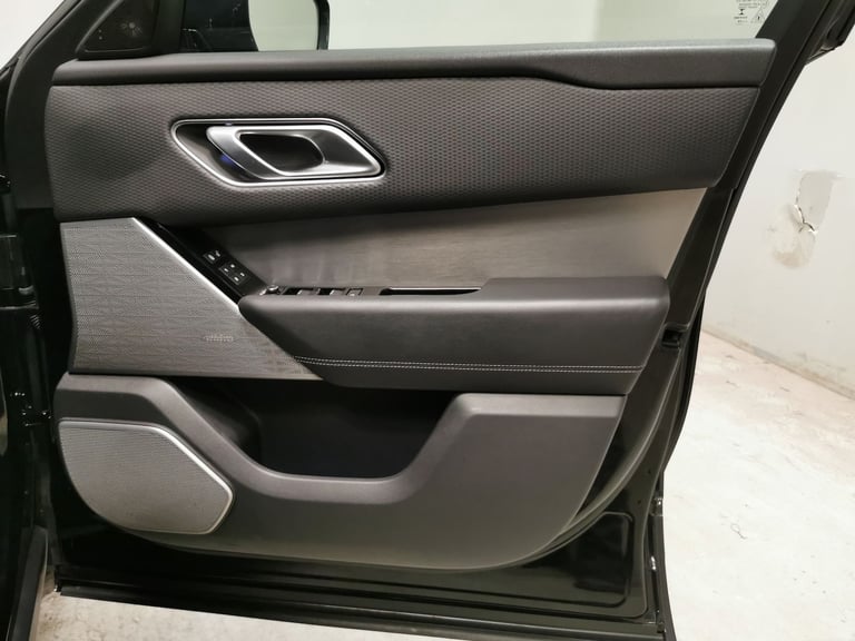 2020 Land Rover Range Rover Velar 2.0 D240 SE SUV 5dr Diesel Auto 4WD Euro 6 (s/s) (240 ps) - REV...