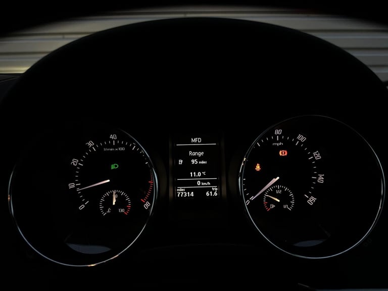 2011 Skoda Yeti 1.8 TSI Elegance 4WD Euro 5 5dr HATCHBACK Petrol Manual