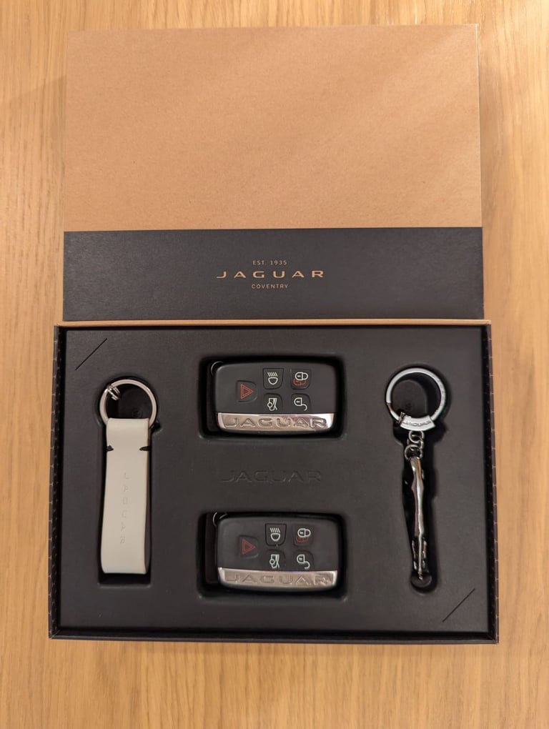 Jaguar, XE, Saloon, 2017, Other, 1999 (cc), 4 doors