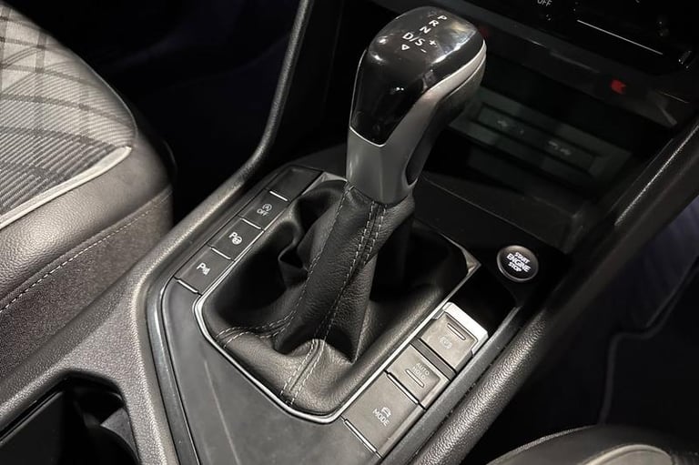 2023 Volkswagen Tiguan 2.0 TDI R-Line 5dr DSG ESTATE DIESEL Automatic