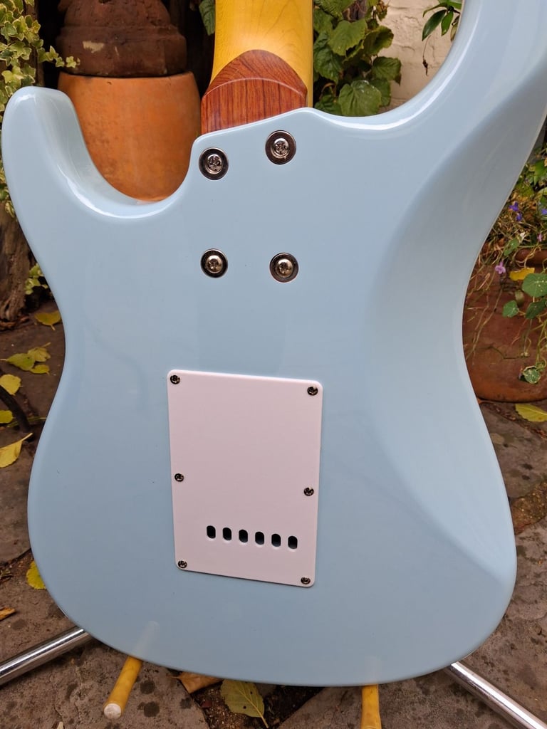 JHS Vintage Advance AV6 Laguna Blue Electric Guitar. New/old stock. Unplayed.