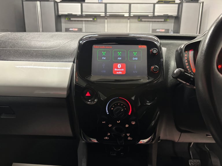 2014 Toyota AYGO 1.0 VVT-i X-Pression 5dr x-shift HATCHBACK Petrol Manual
