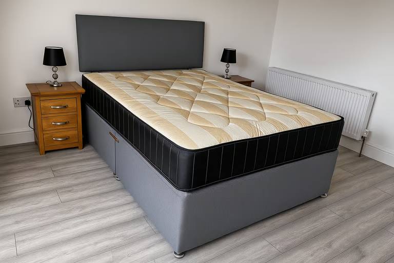 HOT PRICE NOW! Queen Bed with Premium Mattress – Same Day Delivery Available!