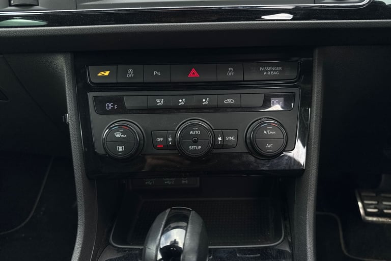 2019 SEAT Leon 2.0 TSI 290 Cupra [EZ] 5dr DSG Hatchback PETROL Automatic