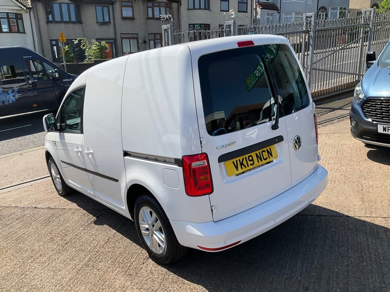 2019 VOLKSWAGEN CADDY HIGHLINE 2.0 TDI 102 BHP BLUEMOTION TECH DSG NAV PANEL VAN
