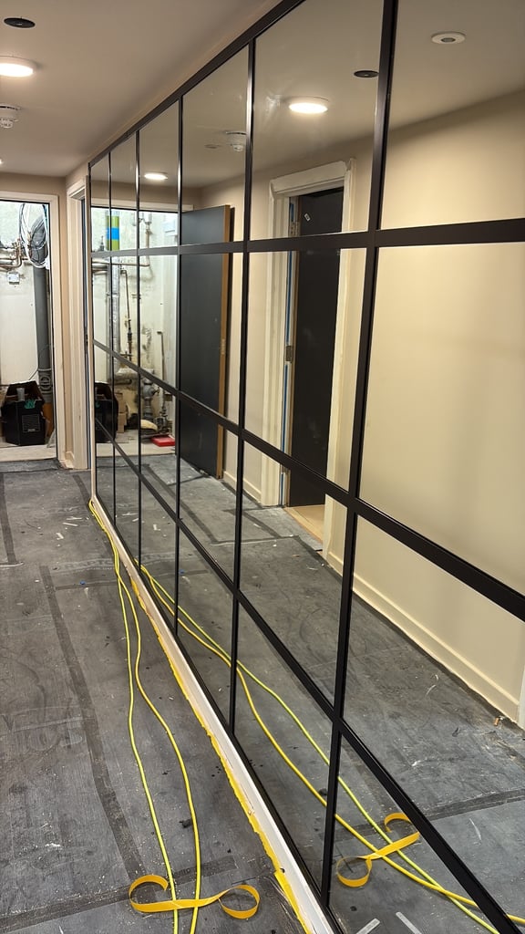 Glass screens, balustrades, splashbacks 