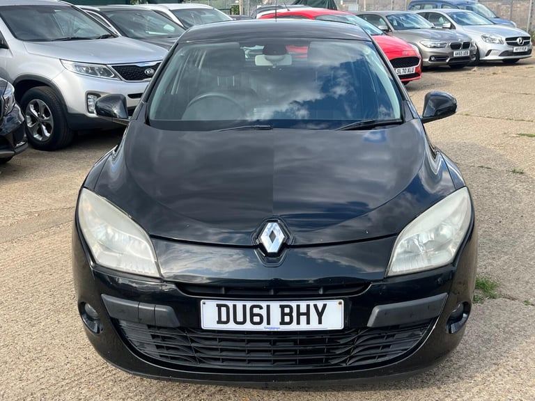 2011 RENAULT MEGANE 1.9 dCi Dynamique TomTom Black - DIESEL - 5 DOOR - PX SWAP