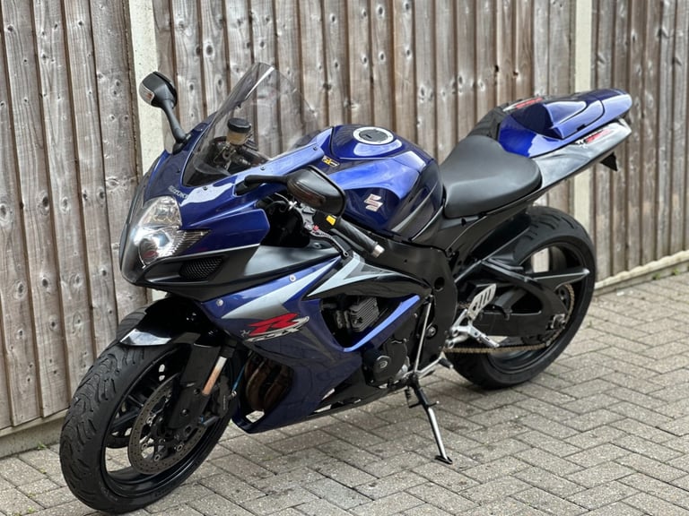 SUZUKI GSXR 750 K7 ISLE OF MAN 2007 (07) SUPER SPORT NUMBER 096 OF 200 MADE