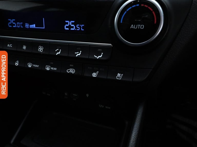 2019 Hyundai TUCSON 1.6 CRDi Premium SE SUV 5dr Diesel Manual Euro 6 (s/s) (136 ps) SUV DIESEL Ma...