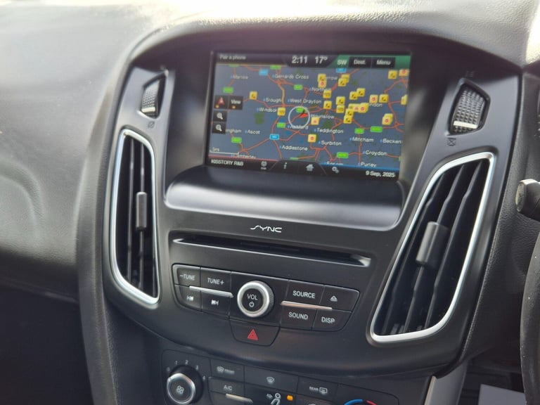 2015 Ford Focus 1.6 Zetec Powershift Euro 6 5dr HATCHBACK Petrol Automatic