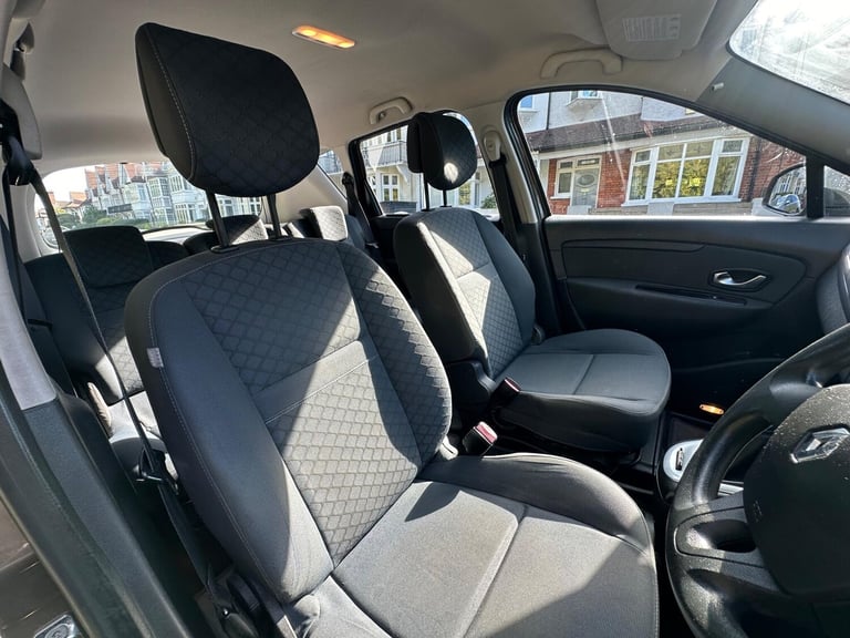 2009 Renault Scenic 2.0 VVT Expression CVT Euro 5 5dr MPV Petrol Automatic