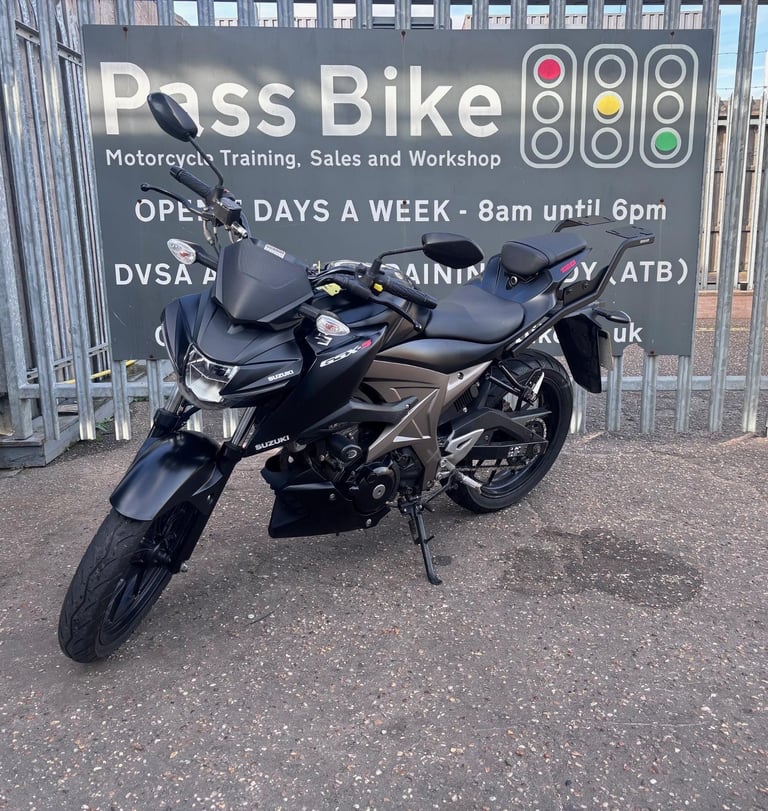 image for 2018 Suzuki GSX-S 125 GSX125 Sports Naked 125cc - 8995 Miles from new