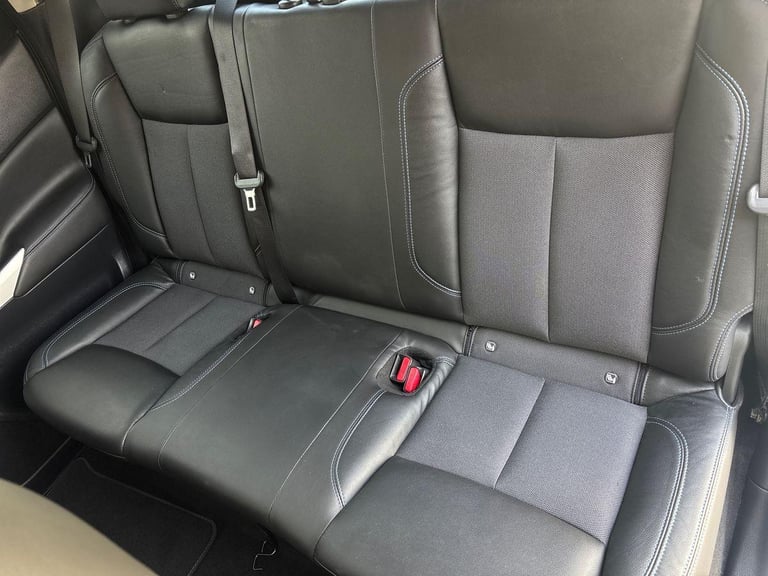 2021 Nissan Navara Double Cab Pick Up N-Guard 2.3dCi 190 TT 4WD Auto PICK UP DIESEL Automatic