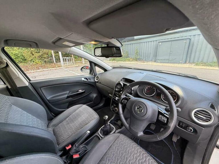 2015 Vauxhall Corsa 1.2 SE 5dr HATCHBACK PETROL Manual