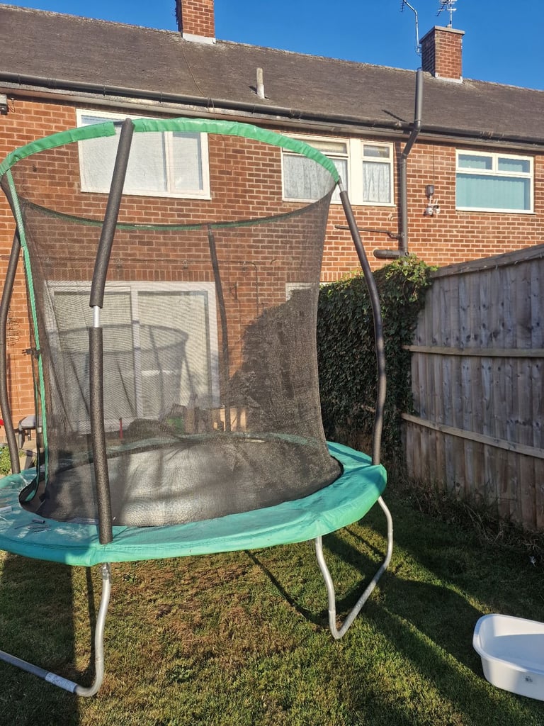 8ft Trampoline 