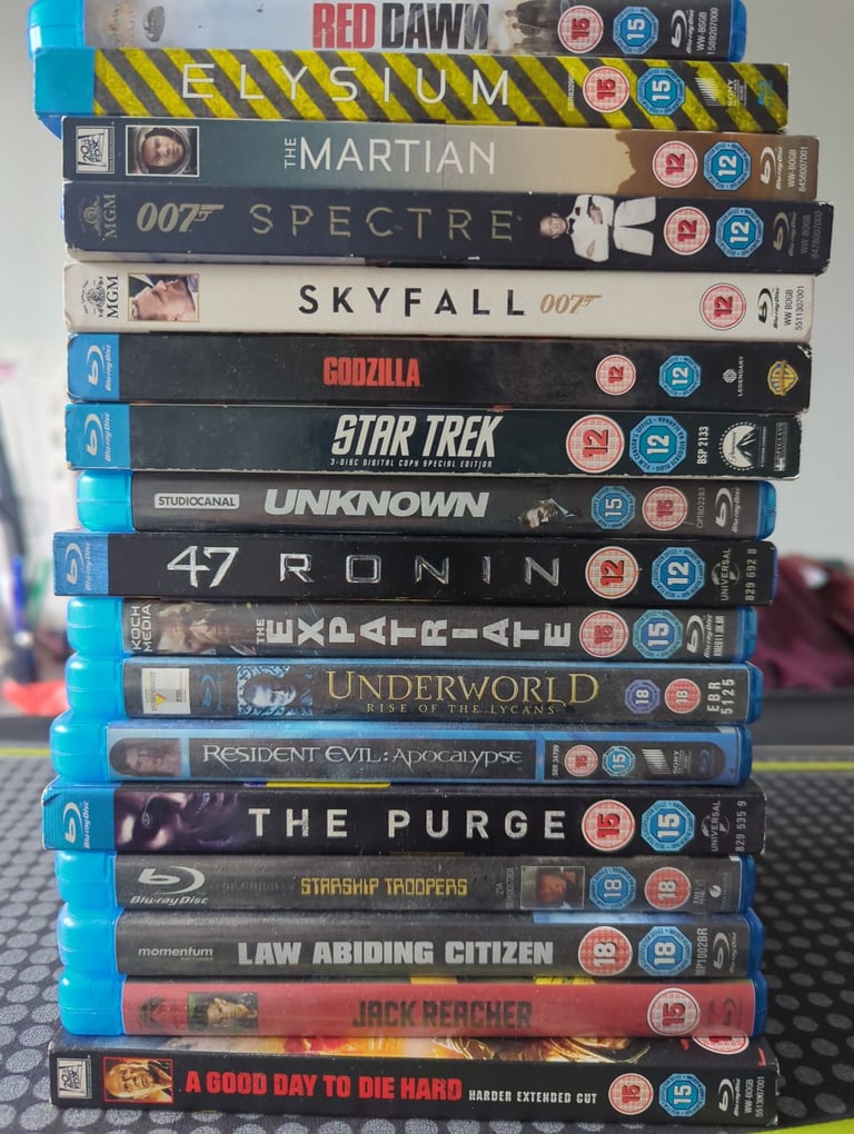 image for 17 blue ray / dvd bundle 