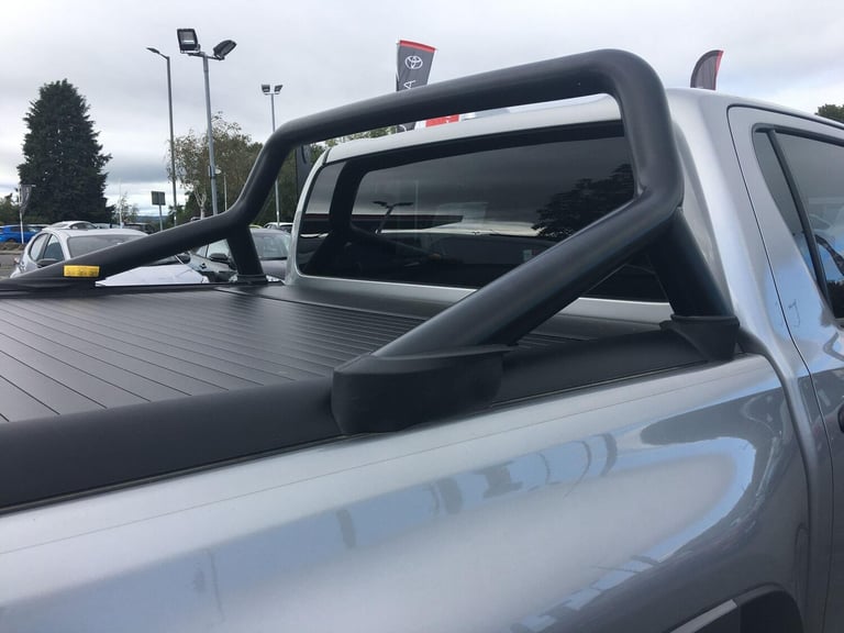 2023 Toyota Hilux 2.8 D-4D Invincible X Pickup Double Cab 4dr Diesel Auto 4WD Euro 6 (s/s) (2 Die...