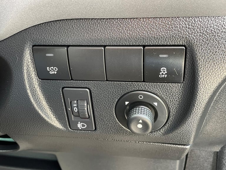 PEUGEOT PARTNER TEPEE 1.6 BlueHDi Allure WAV wheelchair accessible vehicle 2018