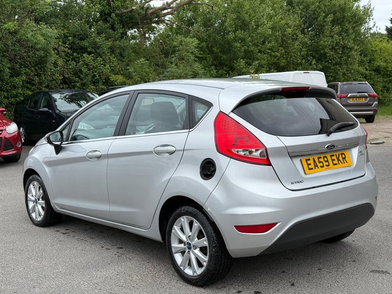 2009 Ford Fiesta 1.4 Zetec 5dr HATCHBACK Petrol Manual