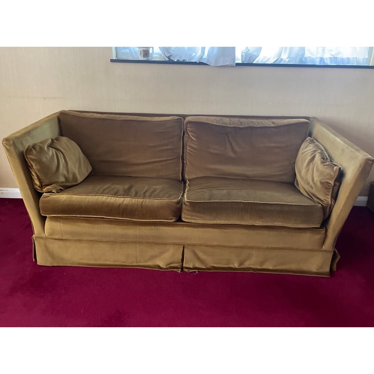 2-seater velvet sofa - FREE
