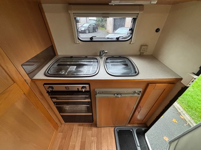 Elddis Sunseeker 115 Coachbuilt Motorhome. 2 Berth. 2009 Peugeot 2.2 Diesel. A/C