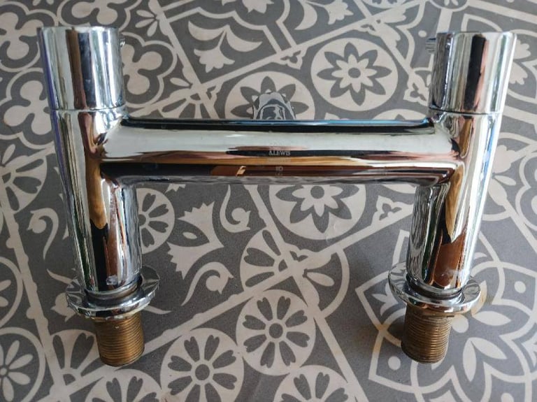 Cooke & Lewis Bath Filler Bath Tap in very good condition