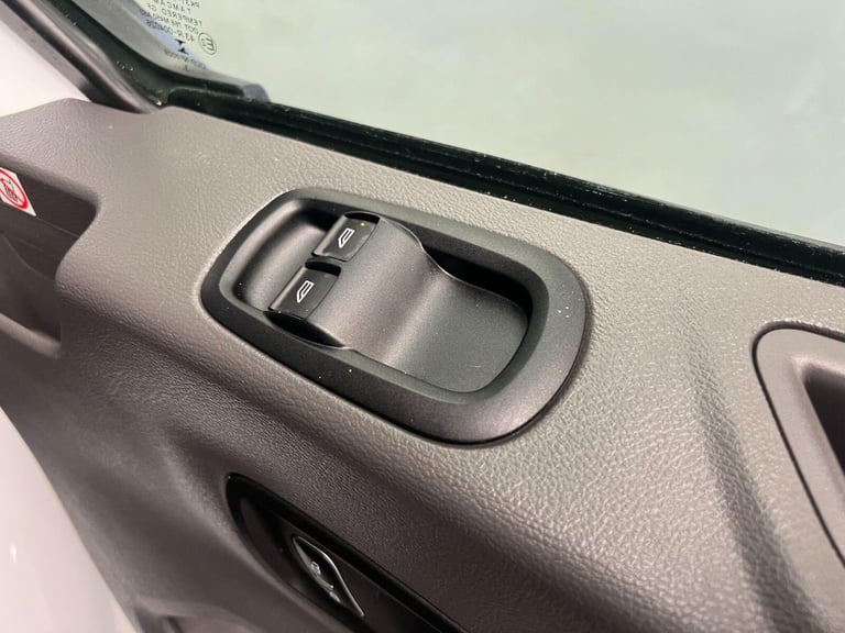 2024 Ford Transit 2.0 350 EcoBlue Leader FWD L3 H3 Euro 6 (s/s) 5dr Panel Van Diesel Manual