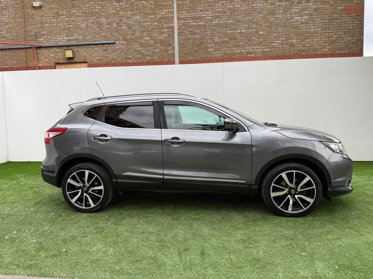 2014 Nissan Qashqai 1.5 dCi Tekna 2WD Euro 5 (s/s) 5dr HATCHBACK Diesel Manual
