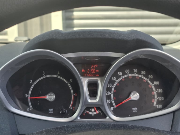 FORD FIESTA 1.4 Titanium 2009
