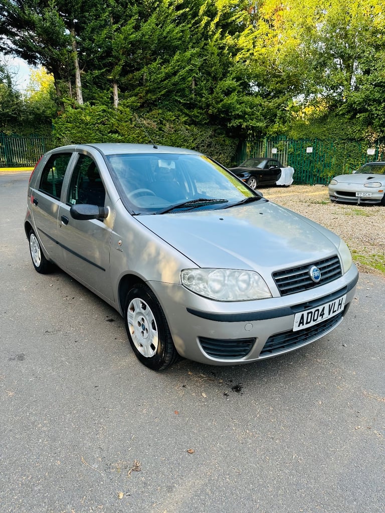 Fiat, PUNTO, Hatchback, 2004, Manual, 1242 (cc), 5 doors