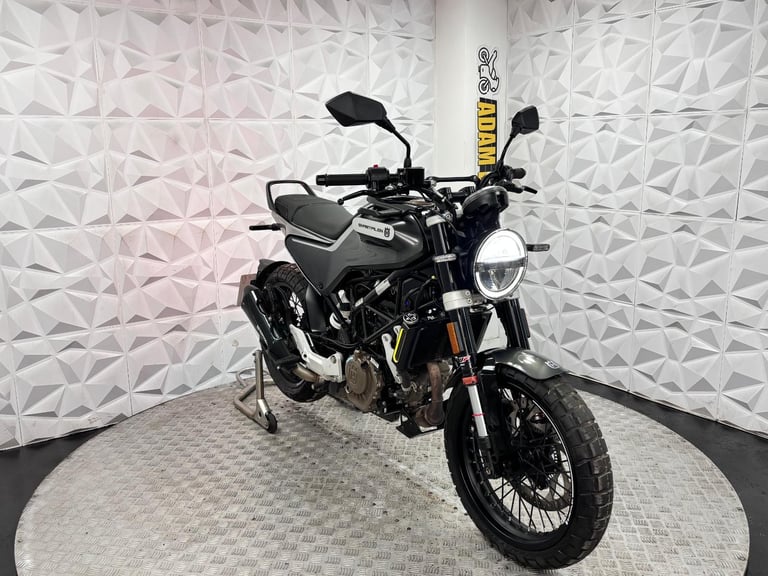 2022 Husqvarna Svartpilen 125 | *WARRANTY PROVIDED*