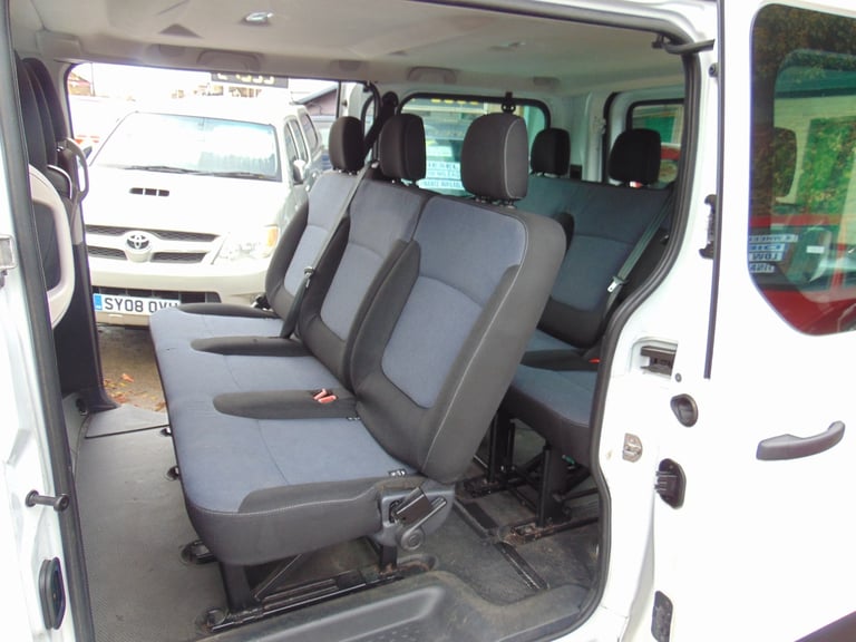 2017 Vauxhall Vivaro 2900 1.6CDTI BiTurbo 125PS H1 Combi 9 Seat NO VAT MPV Diesel Manual