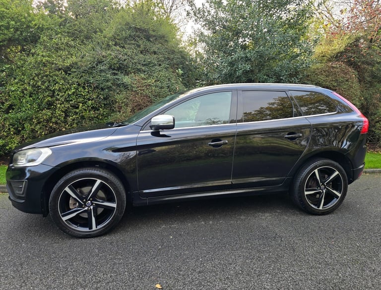 VOLVO XC60 2.0 T5(240) R DESIGN- AUTOMATIC - 5 DOOR - 2014 - BLACK **LOW MILES**
