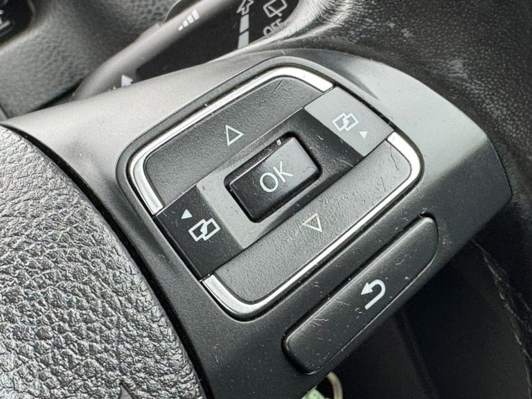 2013 13 VOLKSWAGEN TIGUAN 2.0 TDI BLUEMOTION TECH SE SUV 5DR DIESEL DSG 4WD EURO