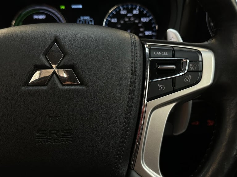  Mitsubishi Outlander 2.0h 12kWh GX5h CVT 4WD Euro 6 (s/s) 5dr Petrol/Electric Hybrid Automatic