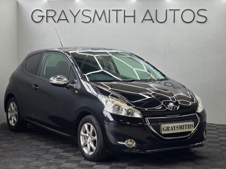 image for 2014 Peugeot 208 1.2 VTi PureTech Style Euro 5 3dr HATCHBACK Petrol Manual