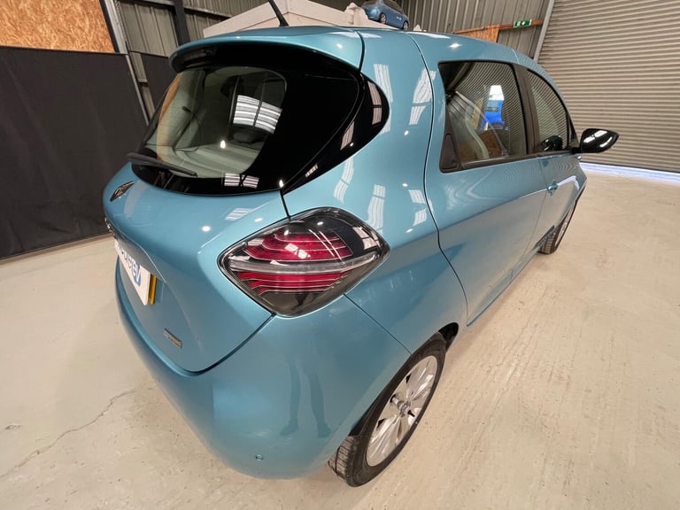 2020 Renault Zoe R135 52kWh Iconic Auto 5dr (i, Rapid Charge) HATCHBACK Electric Automatic