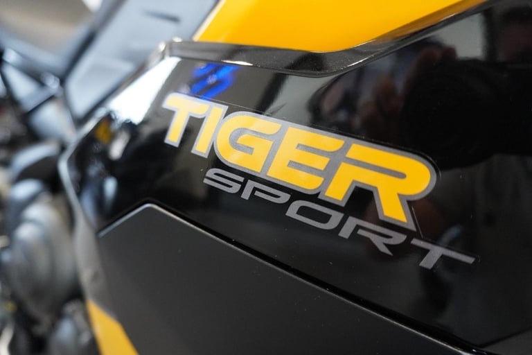 Triumph Tiger Sport 800, 2025, Cosmic Yellow. IN STOCK NOW