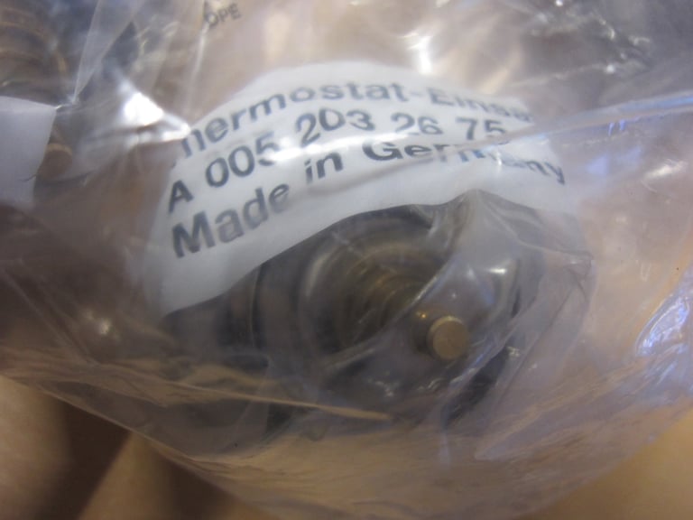 MERCEDES THERMOSTAT ELEMENT A 005 203 26 75