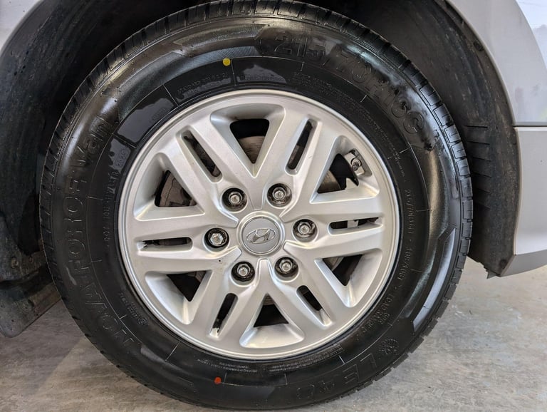 2019 Hyundai i800 2.5 CRDi SE Nav Euro 6 5dr MPV Diesel Manual