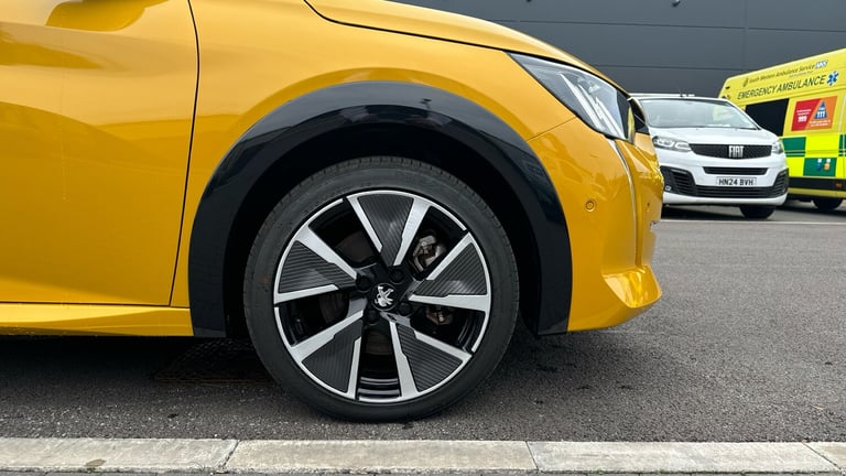 2022 Peugeot 208 50kWh GT Premium Hatchback 5dr Electric Auto (136 ps) Hatchback Electric Automatic