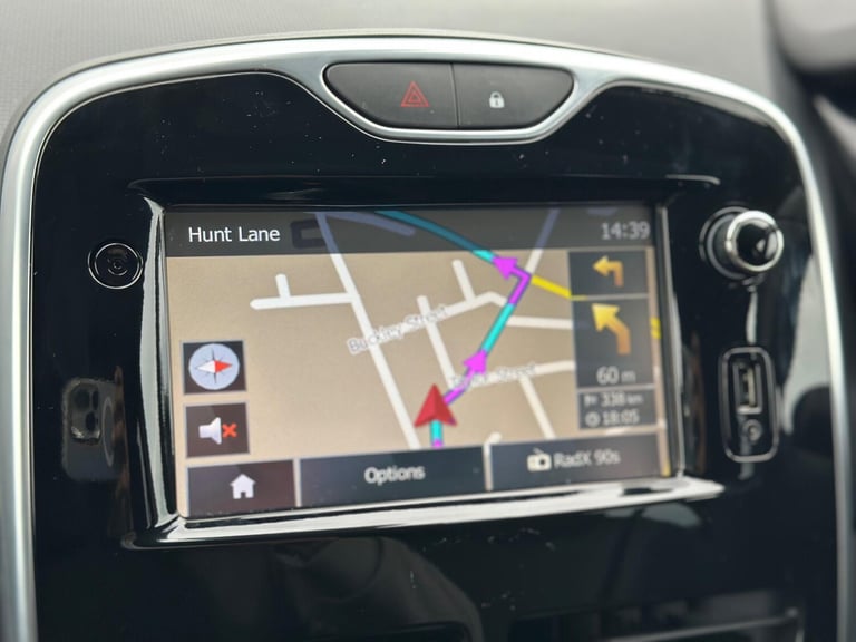 2015 Renault Clio 1.2 16V Dynamique Nav Euro 6 5dr HATCHBACK Petrol Manual