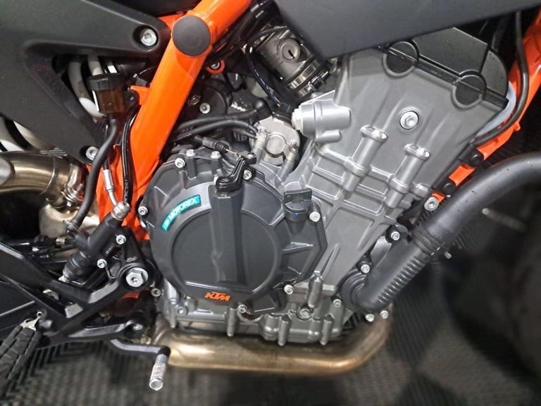 2021 21 KTM 890 DUKE R FINANCE SPECIALISTS APPLY NOW