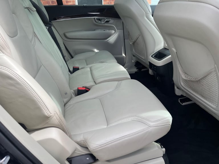 2016 Volvo XC90 2.0 D5 Momentum Geartronic 4WD Euro 6 (s/s) 5dr ESTATE Diesel Automatic