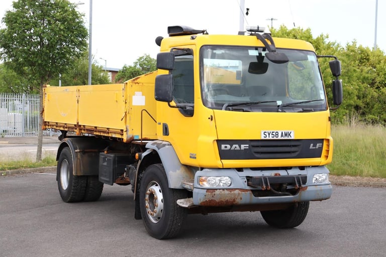 DAF LF55 220 4X2 DROPSIDE STEEL INSULATED TIPPER (2008)
