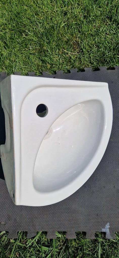 Corner Sink basin