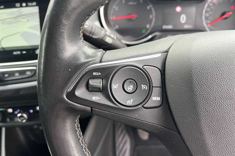 2022 Vauxhall Crossland 1.2i Turbo (130 PS) Ultimate 5 Door Petrol SUV SUV Petrol Manual
