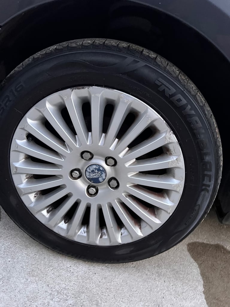 2010 Ford Focus 1.6 Titanium 5dr HATCHBACK Petrol Manual